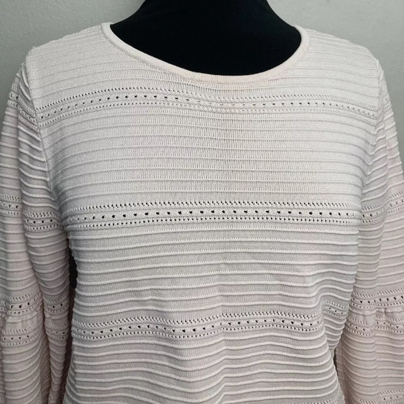 12-27 white house black market Pink sweater Medium - Picture 2 of 3